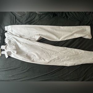 Men’s white linen pants NEVER WORN TAGS STILL ON size Large (36-38W, 30-32L)